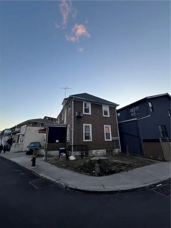 53 Brighton 1st Place, Brooklyn, NY 11235 - Image #2