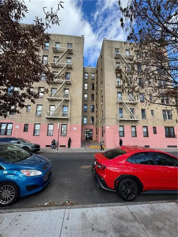 313 Brightwater Court #2H, Brooklyn, NY 11235
