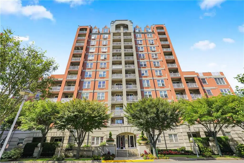 40 Oceana Drive West #2B, Brooklyn, NY 11235 - Image #1