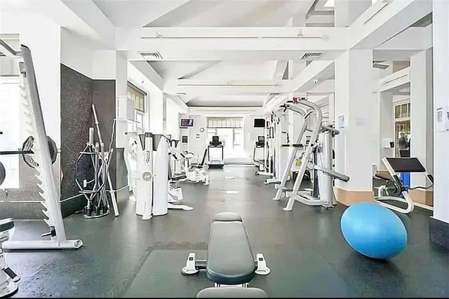 40 Oceana Drive West #2B, Brooklyn, NY 11235 - Image #3