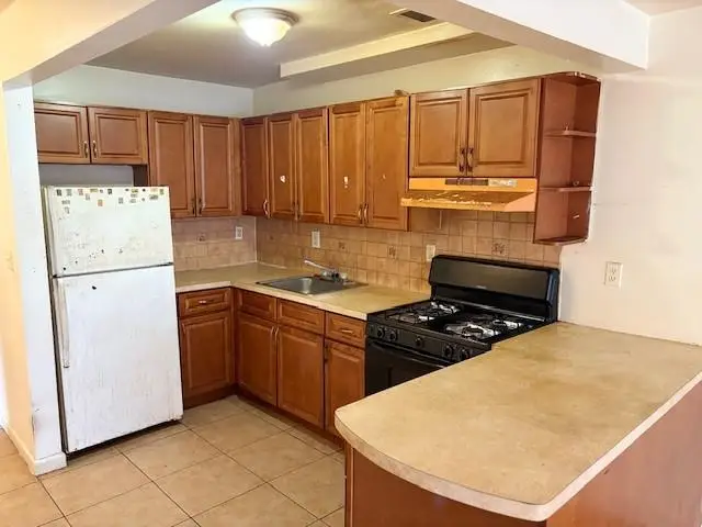 356 Logan Street, Brooklyn, NY 11208 - Image #3