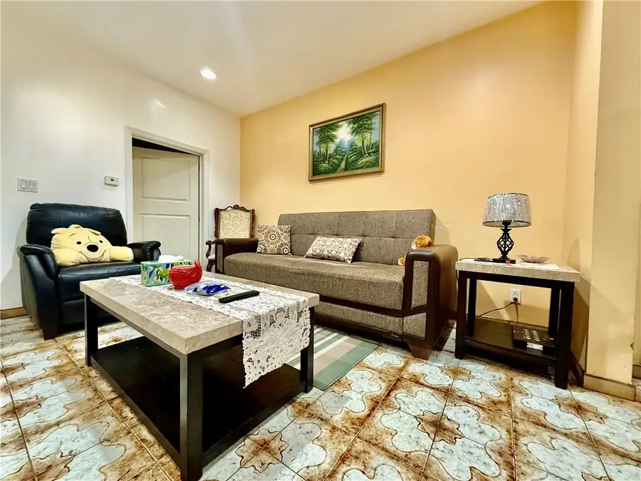 2050 58th Street, Brooklyn, NY 11204 - Image #2