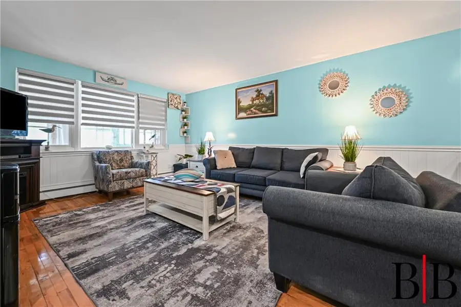 180 Beach 118th Street, Rockaway Park, NY 11694 - Image #3