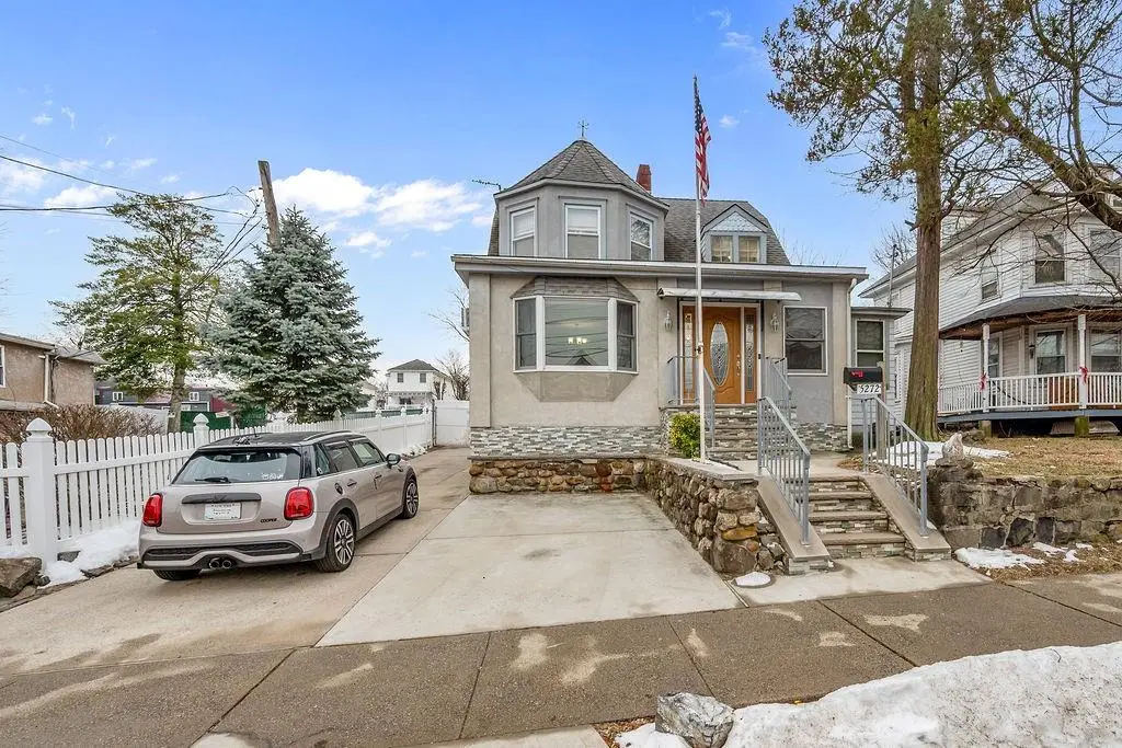 5272 Arthur Kill Road, Staten Island, NY 10307 - Image #1