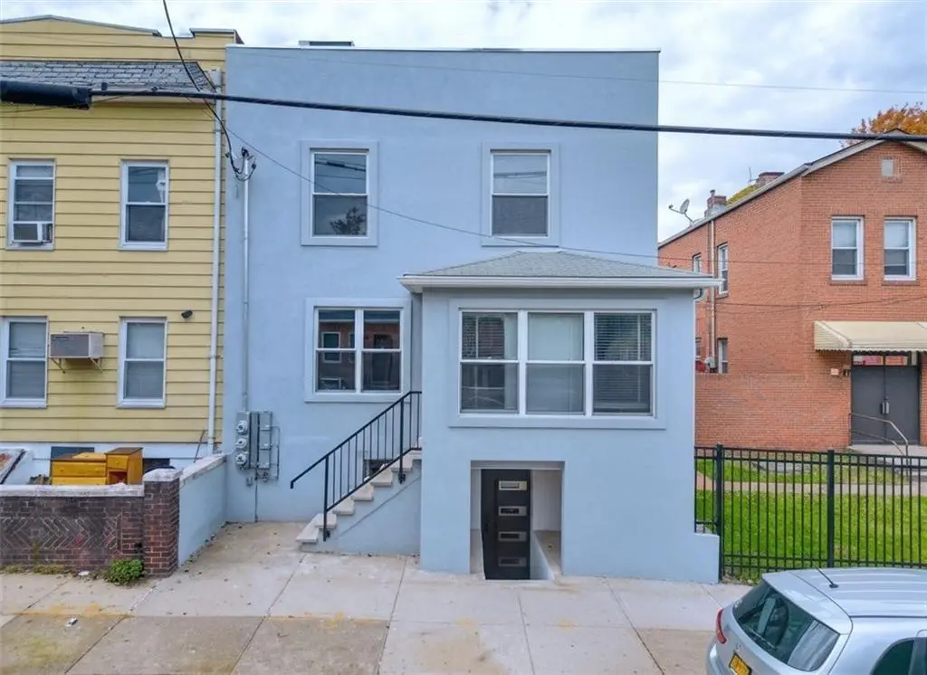 189 Saint Marys Avenue, Staten Island, NY 10305 - Image #1