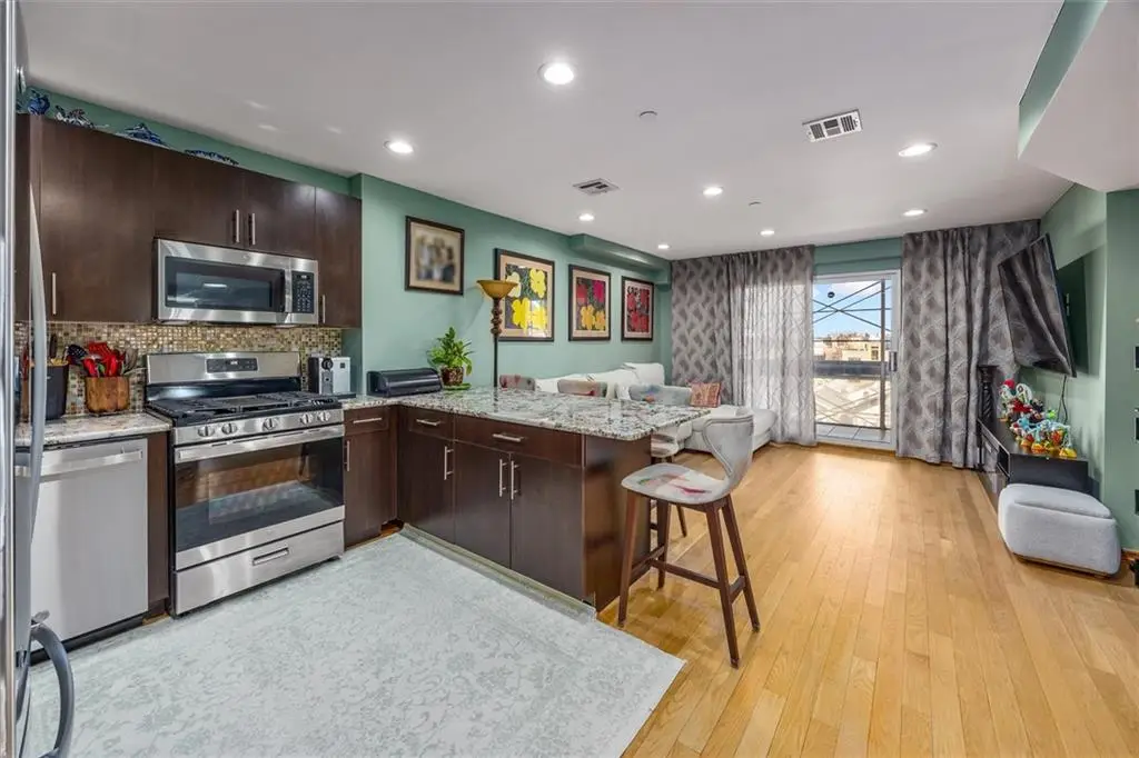 3015 Brighton 6th Street #6B, Brooklyn, NY 11235 - #1