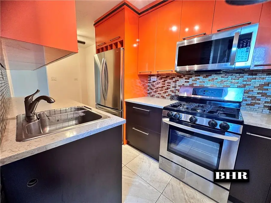 2461 East 29th Street #5G, Brooklyn, NY 11235 - Image #2