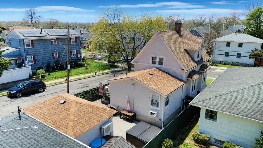 202 Watchogue Road, Staten Island, NY 10314 - Image #3