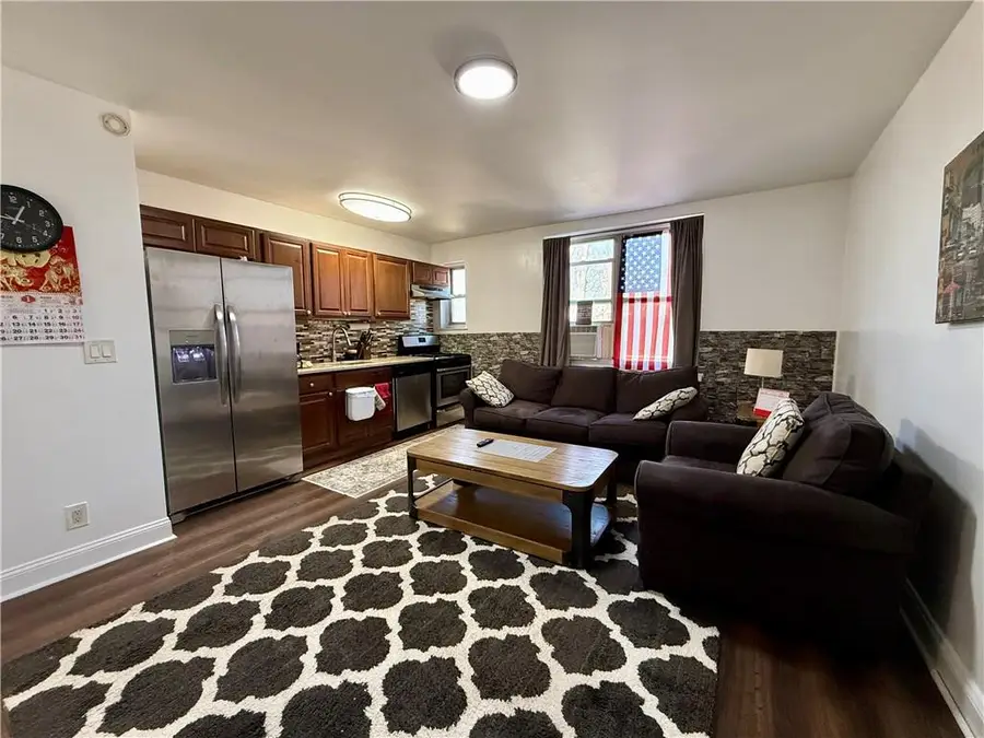545 Castleton Avenue #2B, Staten Island, NY 10301 - Image #2