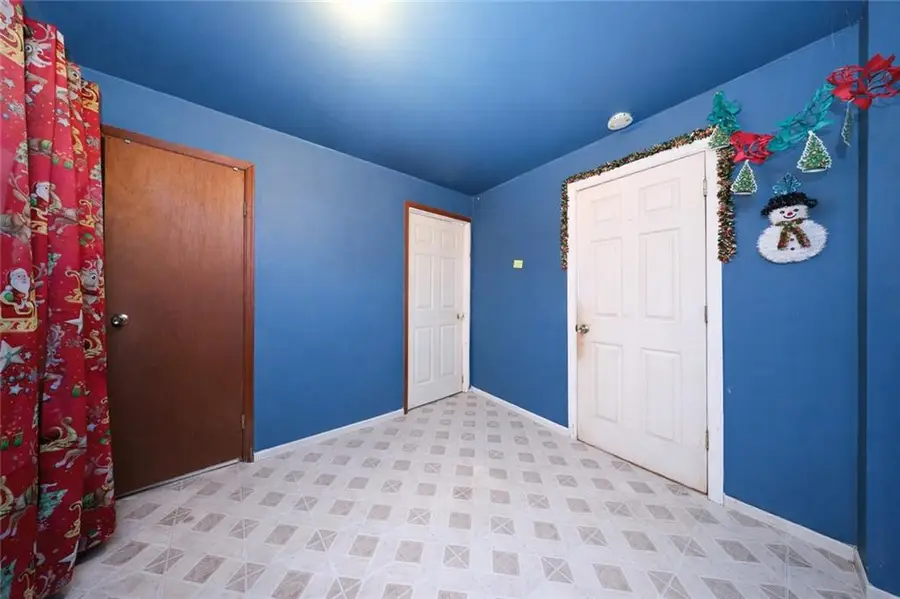 132 Saint Marys Avenue, Staten Island, NY 10305 - Image #3