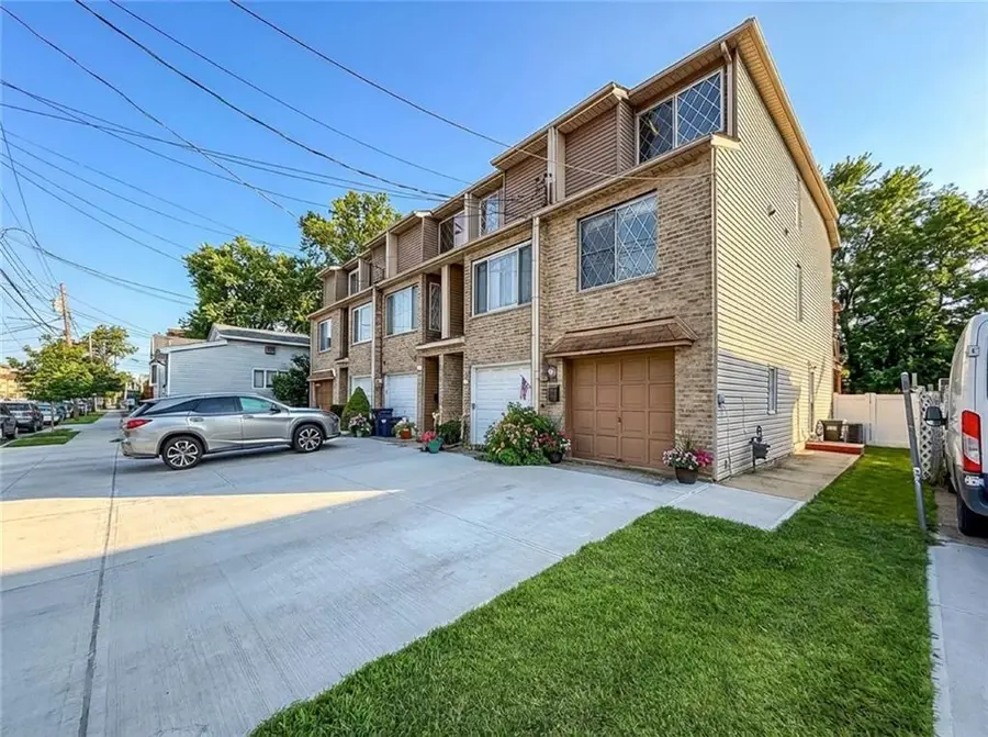 140 Hett Avenue, Staten Island, NY 10306 - #2