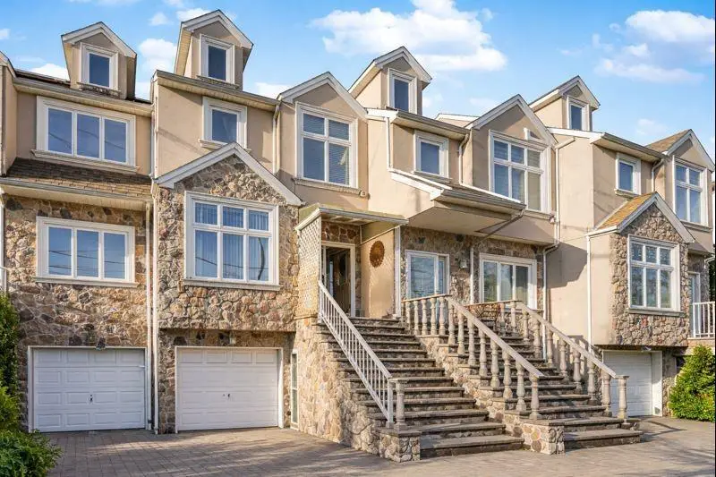 16 Colon Avenue, Staten Island, NY 10308 - Image #2