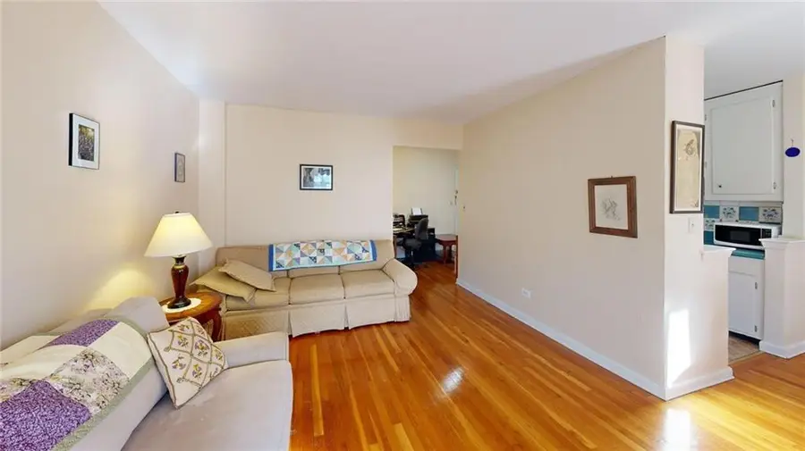 350 Richmond Terrace #5F, Staten Island, NY 10301 - Image #3
