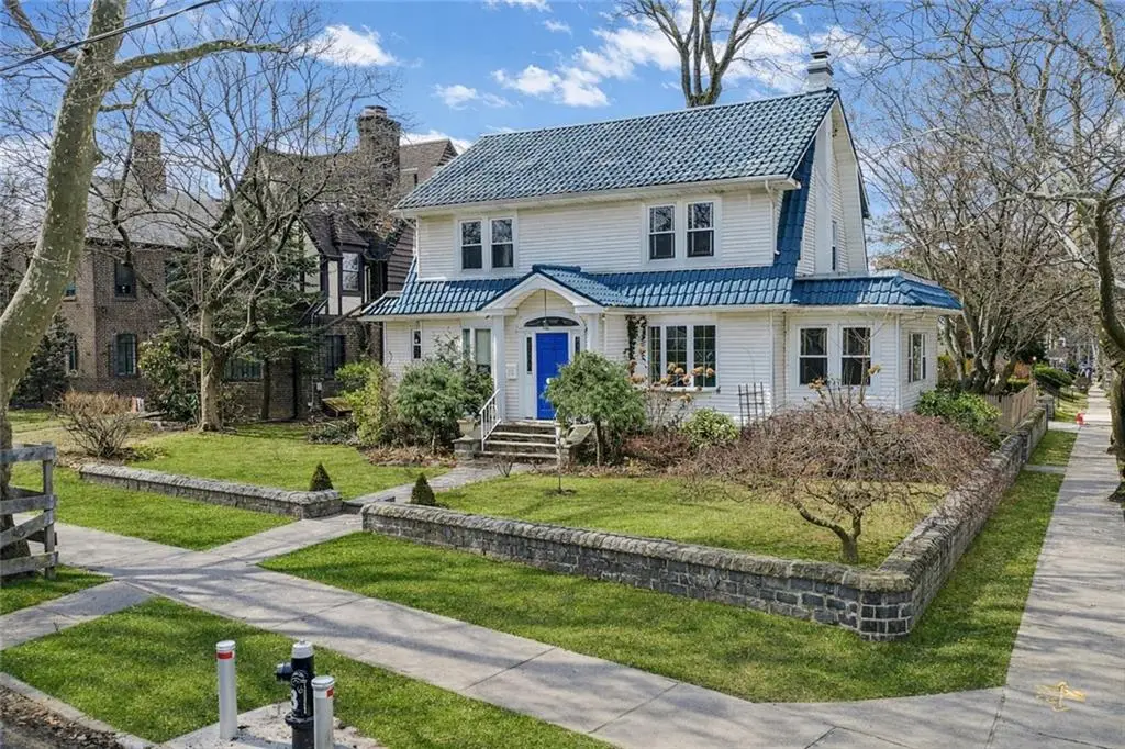 94 Hart Boulevard, Staten Island, NY 10301 - Image #1