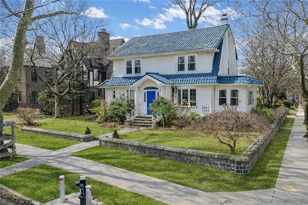 94 Hart Boulevard, Staten  Island, NY 10301