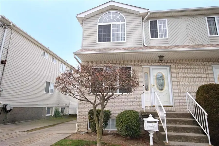 24 Bergen Beach Place, Brooklyn, NY 11234 - Image #2