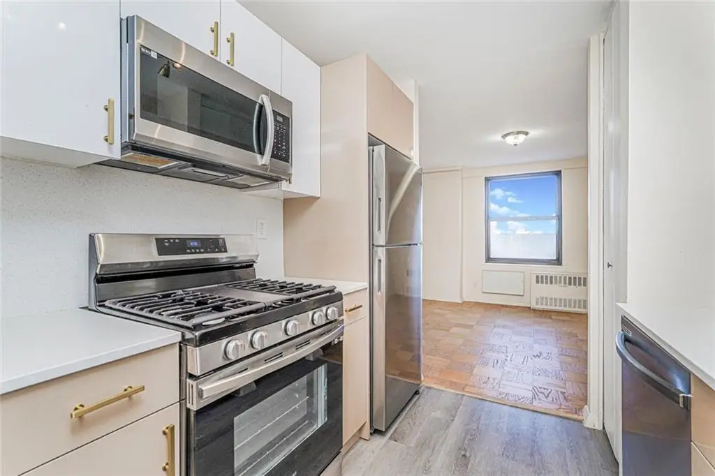 40 Brighton 1st Road #7N, Brooklyn, NY 11235 - Image #1