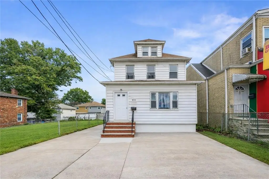 883 Manor Road, Staten Island, NY 10314 - Image #1