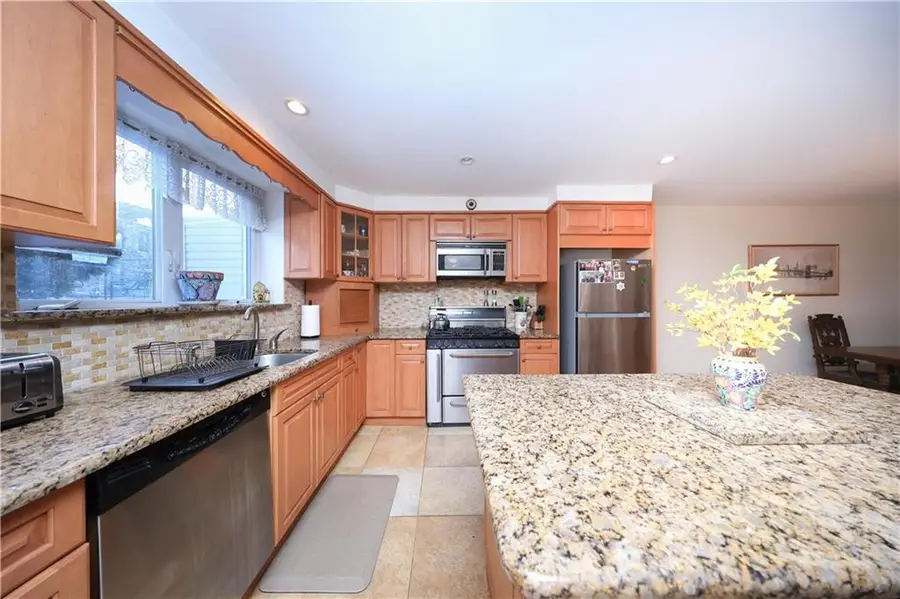 524 58th Street, Brooklyn, NY 11220 - Image #3