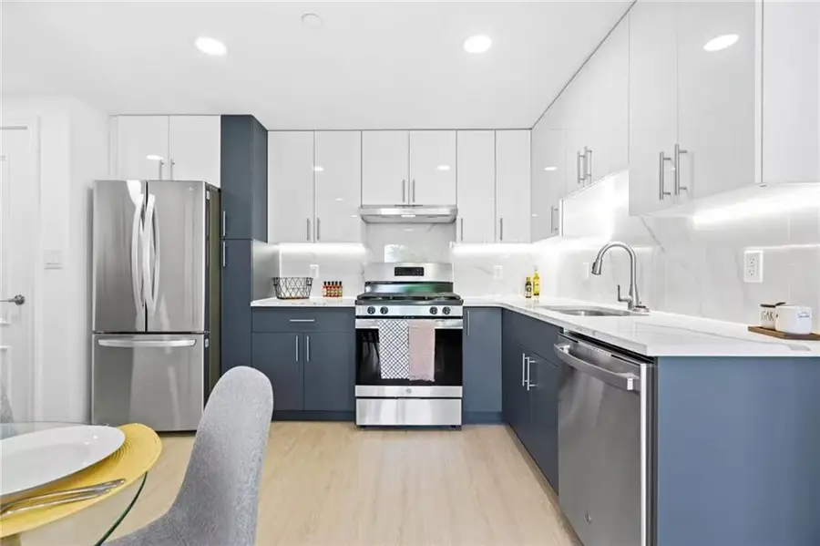 42-80 Main Street #5E, Flushing, NY 11355 - Image #2