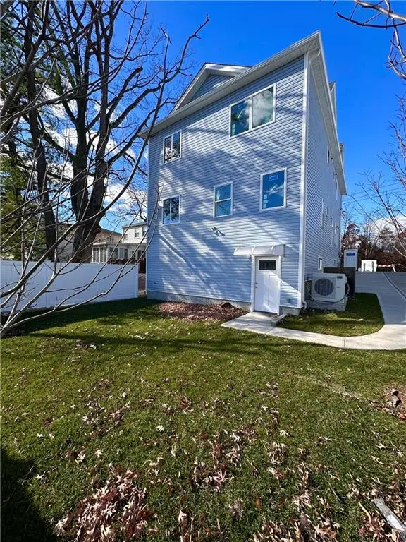 556 Drumgoole Road East, Staten Island, NY 10312 - #2