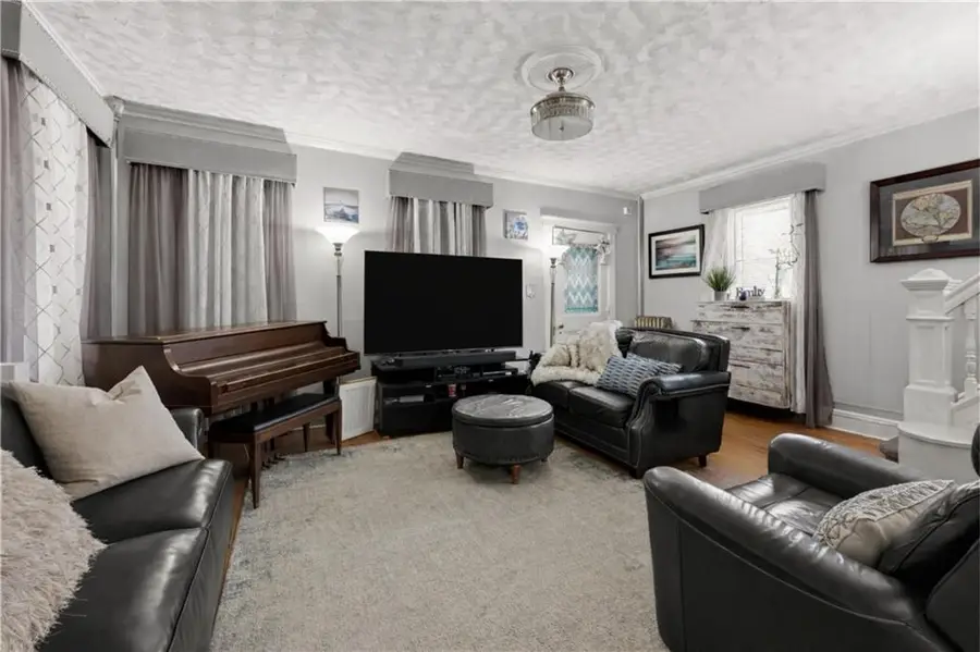 11569 Farmers Boulevard, Saint Albans, NY 11412 - #2