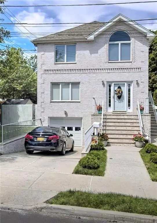 122 Martin Avenue, Staten Island, NY 10314 - #1