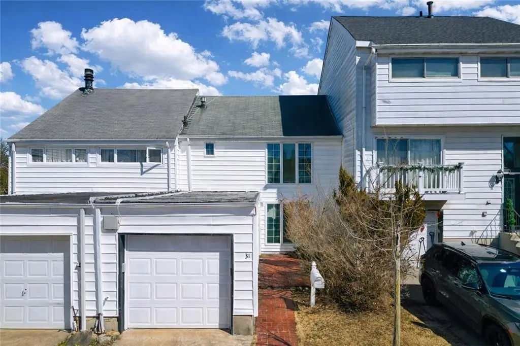 31 Barclay Circle, Staten Island, NY 10312 - #1