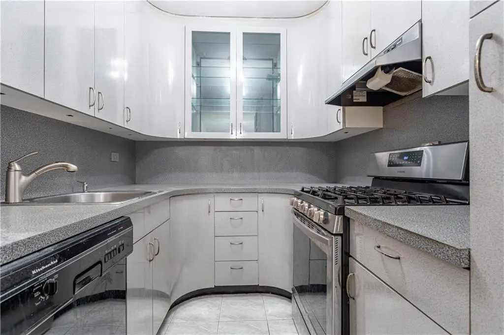 2727 Ocean Parkway #B10, Brooklyn, NY 11235 - #1