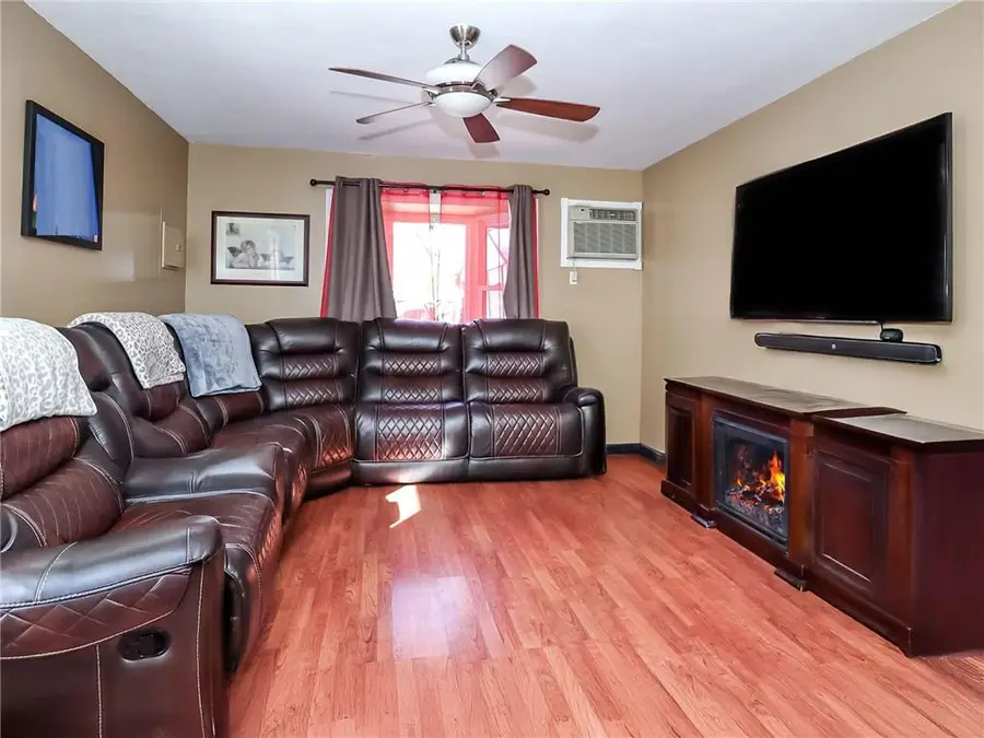 32 Mccormick Place, Staten Island, NY 10305 - #2