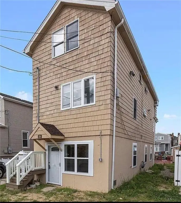 254 Arthur Street, Freeport, NY 11520 - #1