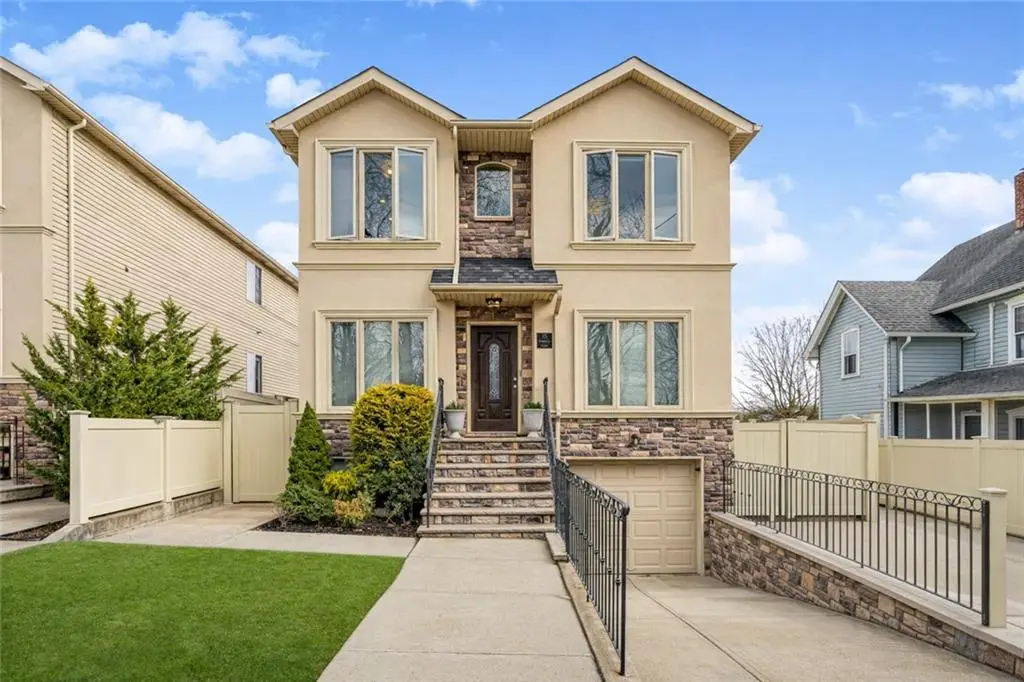 15 Androvette Avenue, Staten Island, NY 10312 - #1