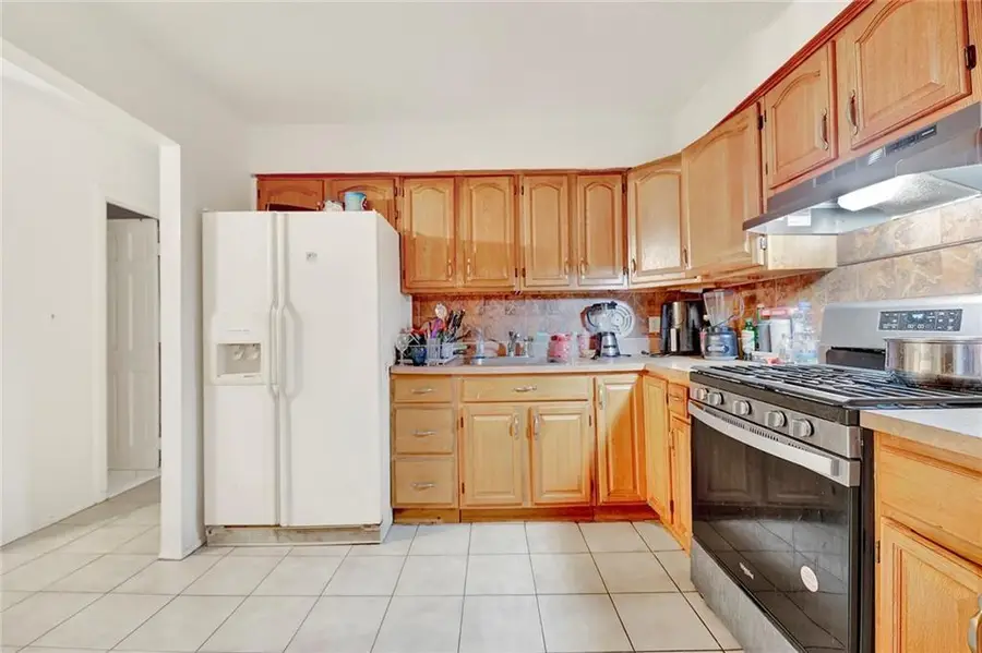 1018 East 81th Street, Brooklyn, NY 11236 - #2