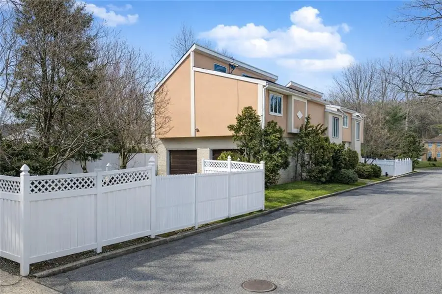 201 Arbutus Avenue, Staten Island, NY 10312 - #3