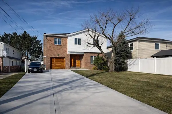 735 Woodrow Road, New York, NY 10312