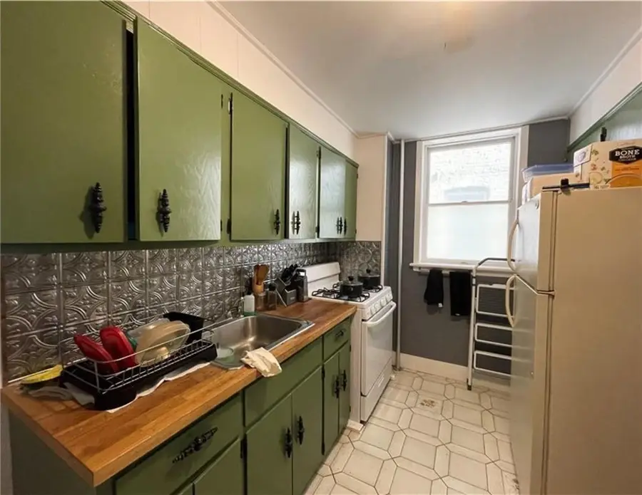 1424 71st Street, Brooklyn, NY 11228 - #3