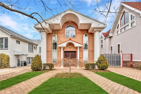 65 Amherst Street, Brooklyn, NY 11235