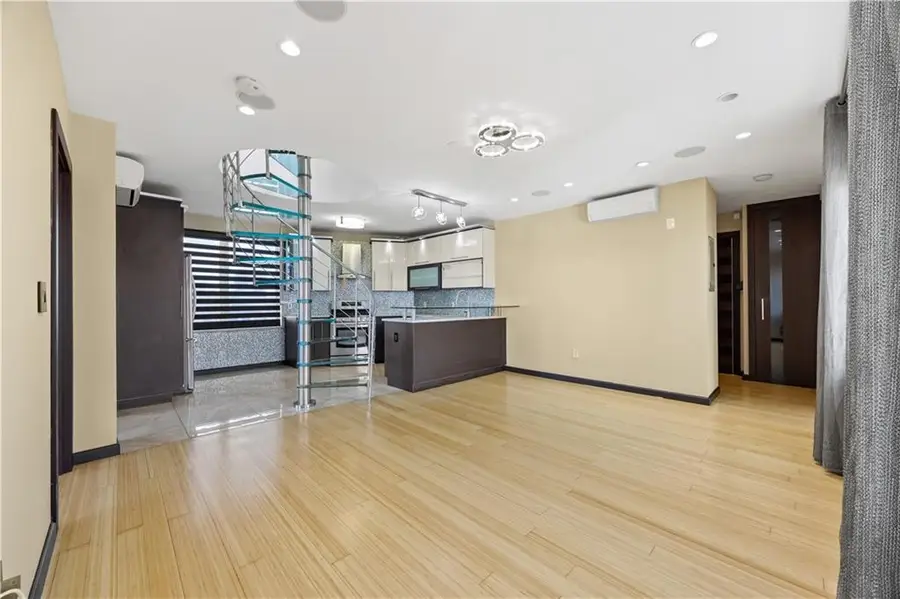 2969 Brighton 1st Street #PH4, Brooklyn, NY 11235 - #3