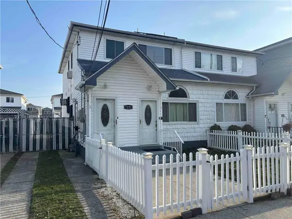 7221 Hillmeyer Avenue, Arverne, NY 11692