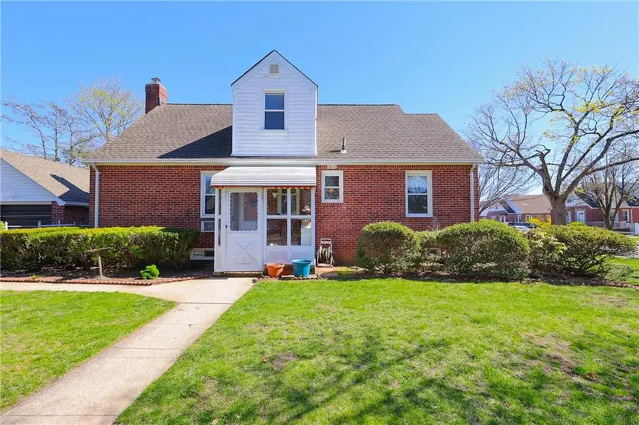 54 Rose Lane, New Hyde Park, NY 11040 - #2