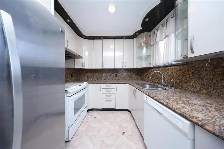 154 Weed Avenue, Staten Island, NY 10306 - #3