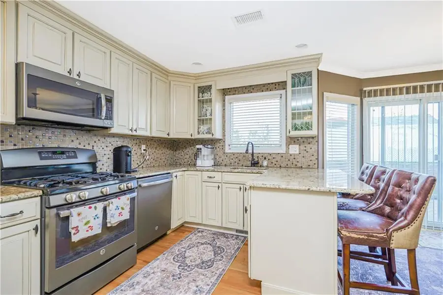 11 Whitaker Place, Staten Island, NY 10304 - #3