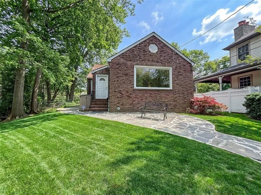 125 Sea Gate Road, Staten Island, NY 10305 - #1