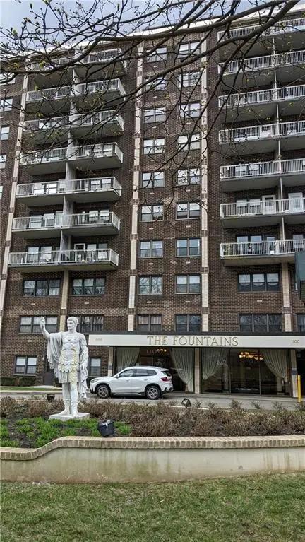 1100 Clove Road #5K, Staten  Island, NY 10301