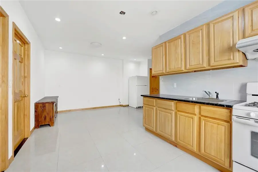 771 East 9th Street, Brooklyn, NY 11230 - #3