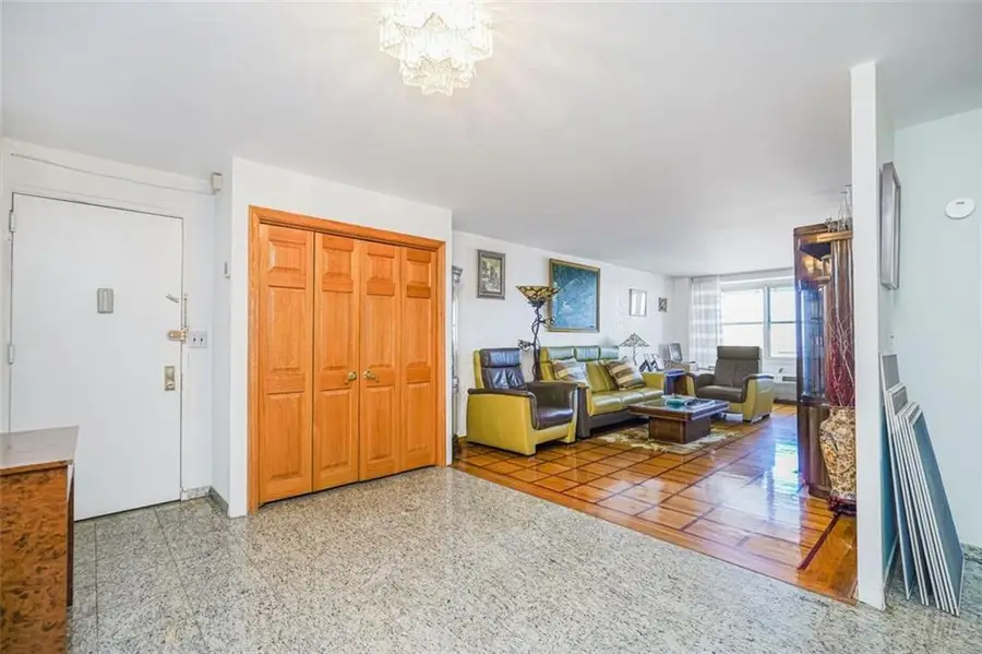 35 Seacost Terrace #21C, Brooklyn, NY 11235 - #3