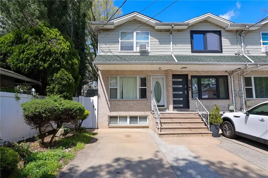 25 Amazon Court, Staten Island, NY 10304 - #2