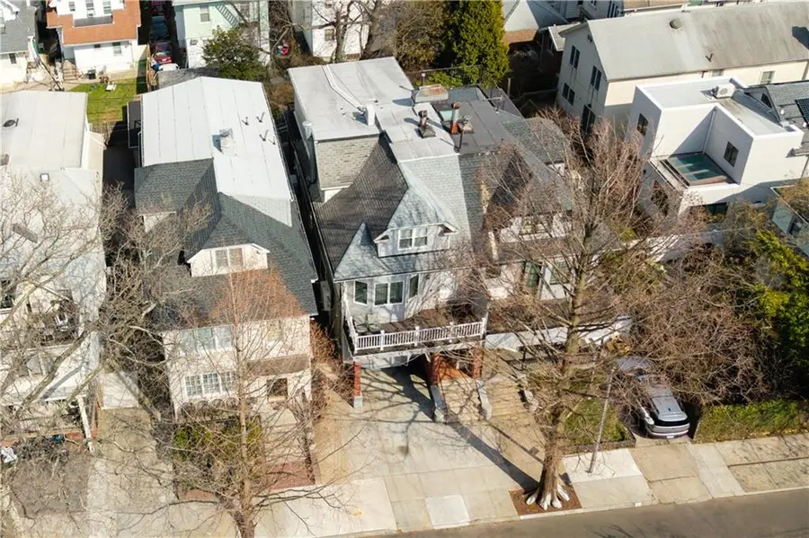 1075 East 2nd Street, Brooklyn, NY 11230 - #3