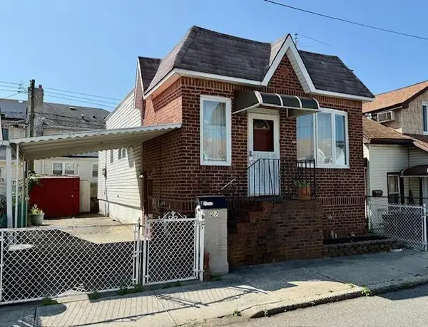 27 Aster Court, Brooklyn, NY 11229