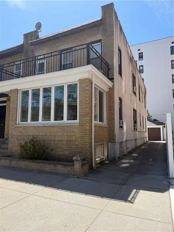 418 82nd Street, Brooklyn, NY 11209